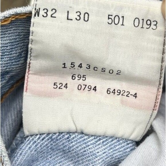 Levi’s 501 Jeans 32 Light Wash Floral Embroidered Cuffs Butterfly Patch USA Made - Picture 6 of 6